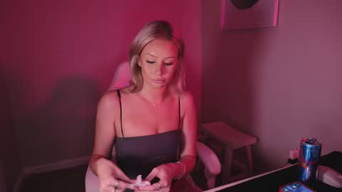 daisy online show from November 9, 1:09 am