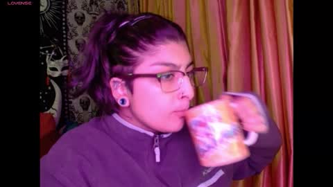    --  -- help me reach 100 hands up  online show from November 21, 2:53 am