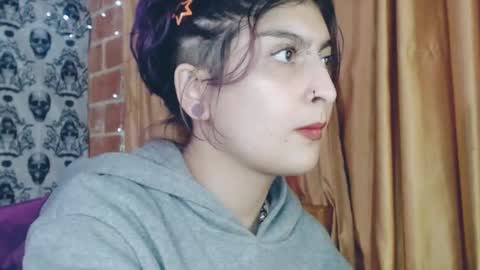    --  -- help me reach 100 hands up  online show from February 9, 6:33 am