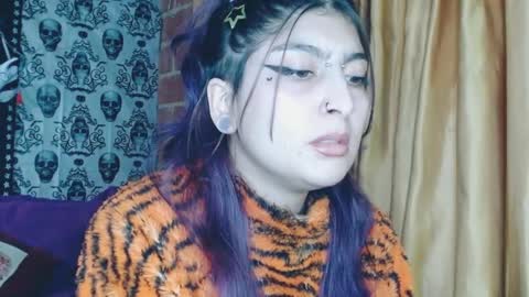    --  -- help me reach 100 hands up  online show from February 20, 11:21 pm