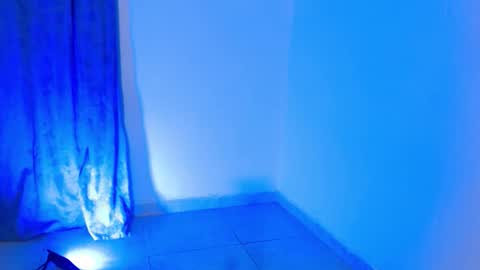 VALENTINA  online show from November 20, 7:51 am