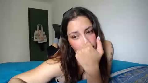 IG  dakotasofiaa online show from March 11, 7:50 pm