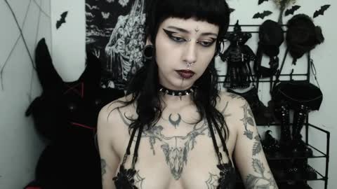 dakota online show from April 9, 2:59 am