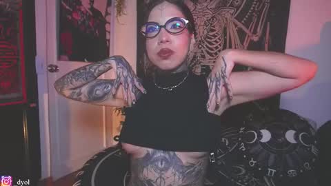 dalia_vorhees online show from January 17, 2:21 am