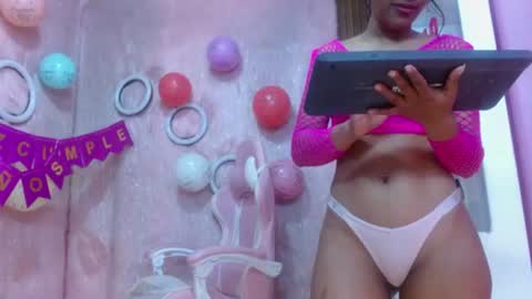 dalila online show from July 11, 9:07 pm