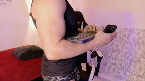 dalton_bigcock online show from April 30, 5:40 pm