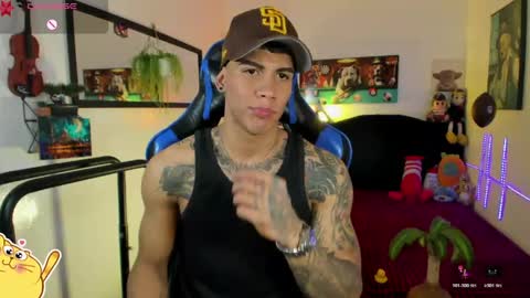 Damian online show from April 15, 7:58 pm