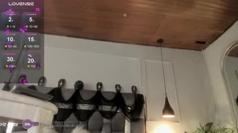 damian_rock_ online show from March 17, 8:25 pm