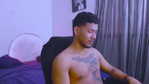 instagram damiannreed. online show from March 18, 1:28 pm