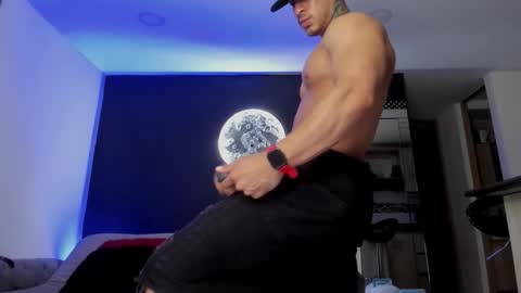 INSTAGRAM  DAMMIANMILLEROFICIAL online show from February 5, 1:42 am