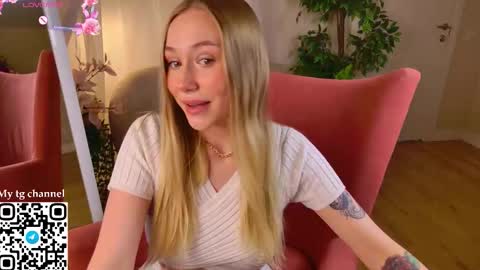 Emilia online show from December 5, 5:55 pm