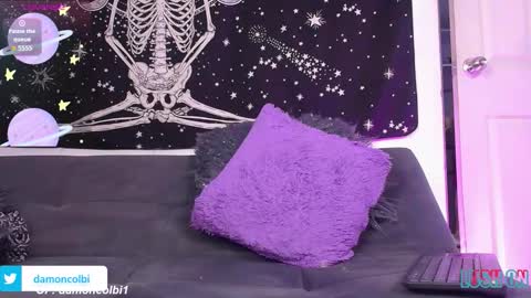 damoncolbi online show from October 15, 1:42 am