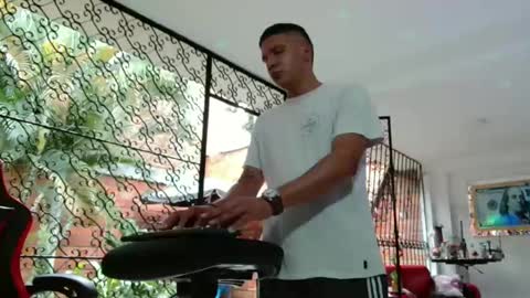 damyan_2003 online show from February 21, 5:20 pm