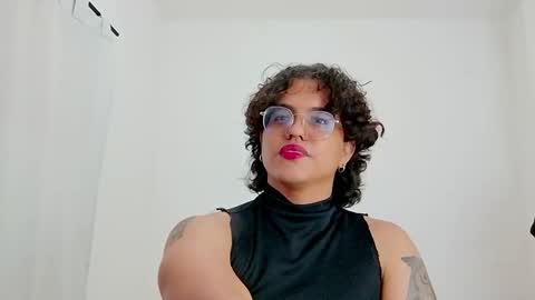 Diane Blosson online show from February 21, 2:03 am