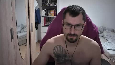 King Dan online show from October 27, 8:53 pm