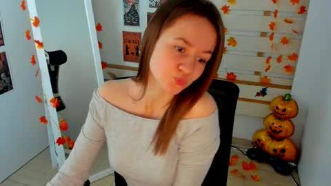 Snapshot of dana_orchid_ chatting on October 19, 6:34 pm Dana online show from October 19, 6:34 pm