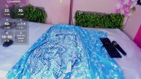 I am Dana  Check mi profile online show from November 25, 3:00 pm