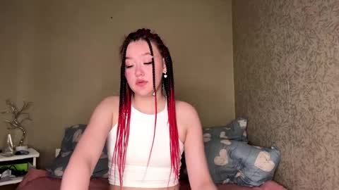 Dina online show from May 8, 3:28 pm