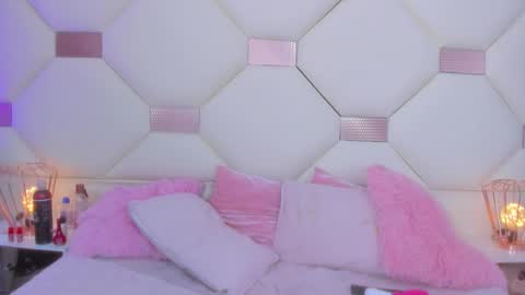 dandelion1_ online show from March 5, 3:32 pm