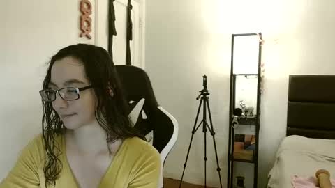 Lea lei-a online show from March 7, 3:08 am