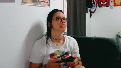 dani y jocelyn online show from October 5, 7:21 pm