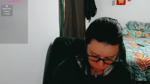 dani y jocelyn online show from January 8, 7:31 pm