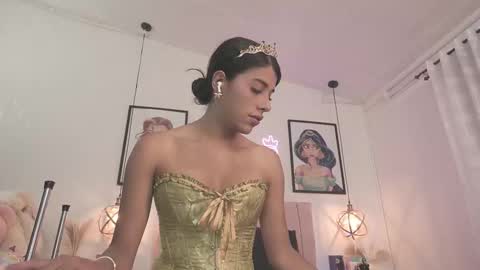   online show from November 4, 5:36 pm