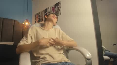 Thiago online show from February 9, 7:49 pm