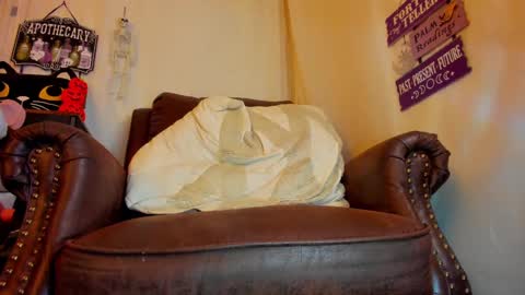 danidollxxx online show from September 12, 4:25 am