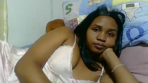 danie80704 online show from September 25, 7:21 pm