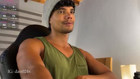 Daniel  online show from December 1, 12:07 am