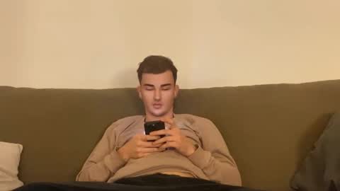 daniel200002 online show from December 8, 5:55 pm