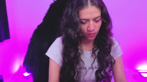 daniela_rivasthl online show from April 11, 6:40 am