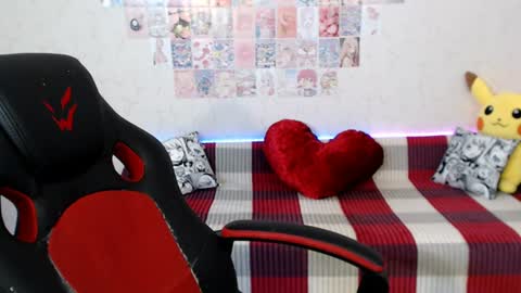 Daniella Martin online show from June 14, 2:24 am