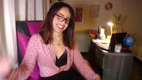 Angie online show from March 25, 3:30 pm