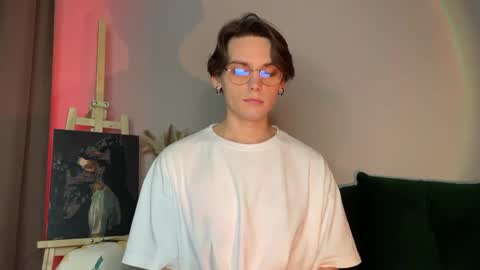 danieltuckerr online show from February 9, 3:48 pm