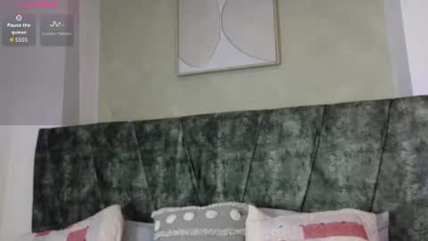 daninianderson online show from June 19, 2:17 am