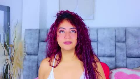 daninianderson online show from February 18, 4:34 am