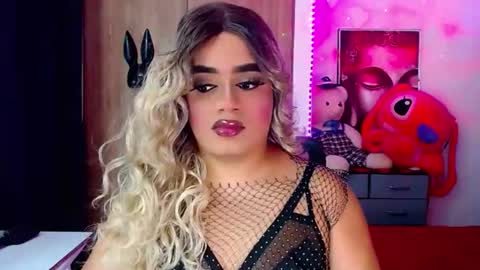 danipein online show from October 16, 11:21 am