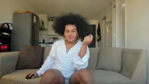 dani online show from April 28, 8:35 pm