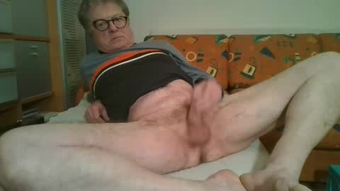 DANJEL JERKING OFF FOR YOU online show from February 1, 8:28 pm