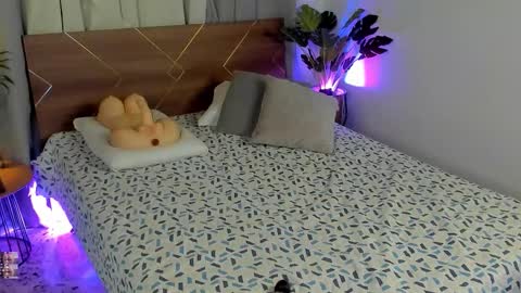 Dannacastle online show from December 15, 5:47 am