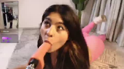 danna_adams1 online show from July 19, 3:31 am