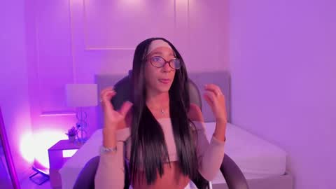 Snapshot of danna_palmeth chatting on October 7, 7:21 pm danna_palmeth online show from October 7, 7:21 pm