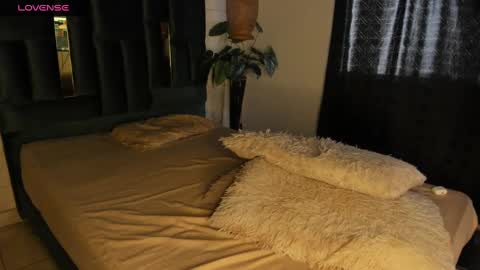 Danna  online show from October 4, 12:36 pm