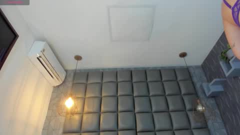 Danna online show from March 22, 1:48 pm