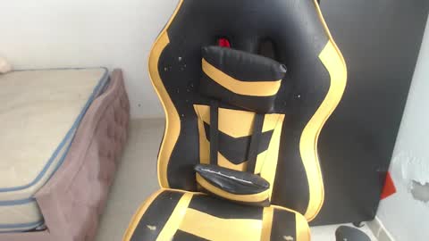 Snapshot of danny_sweettt chatting on October 3, 6:49 pm danny.......... guys I have onlyfans follow me I am new I want to share with you many things I love you online show from October 3, 6:49 pm