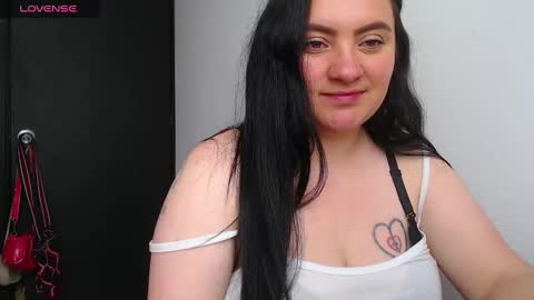 Snapshot of dannyroussette chatting on March 11, 5:57 pm Follow me  Control lovense free D online show from March 11, 5:57 pm