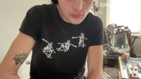 Danny online show from February 1, 5:05 pm