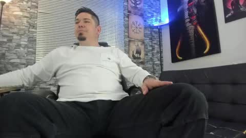dante_bellini online show from May 27, 2:03 pm